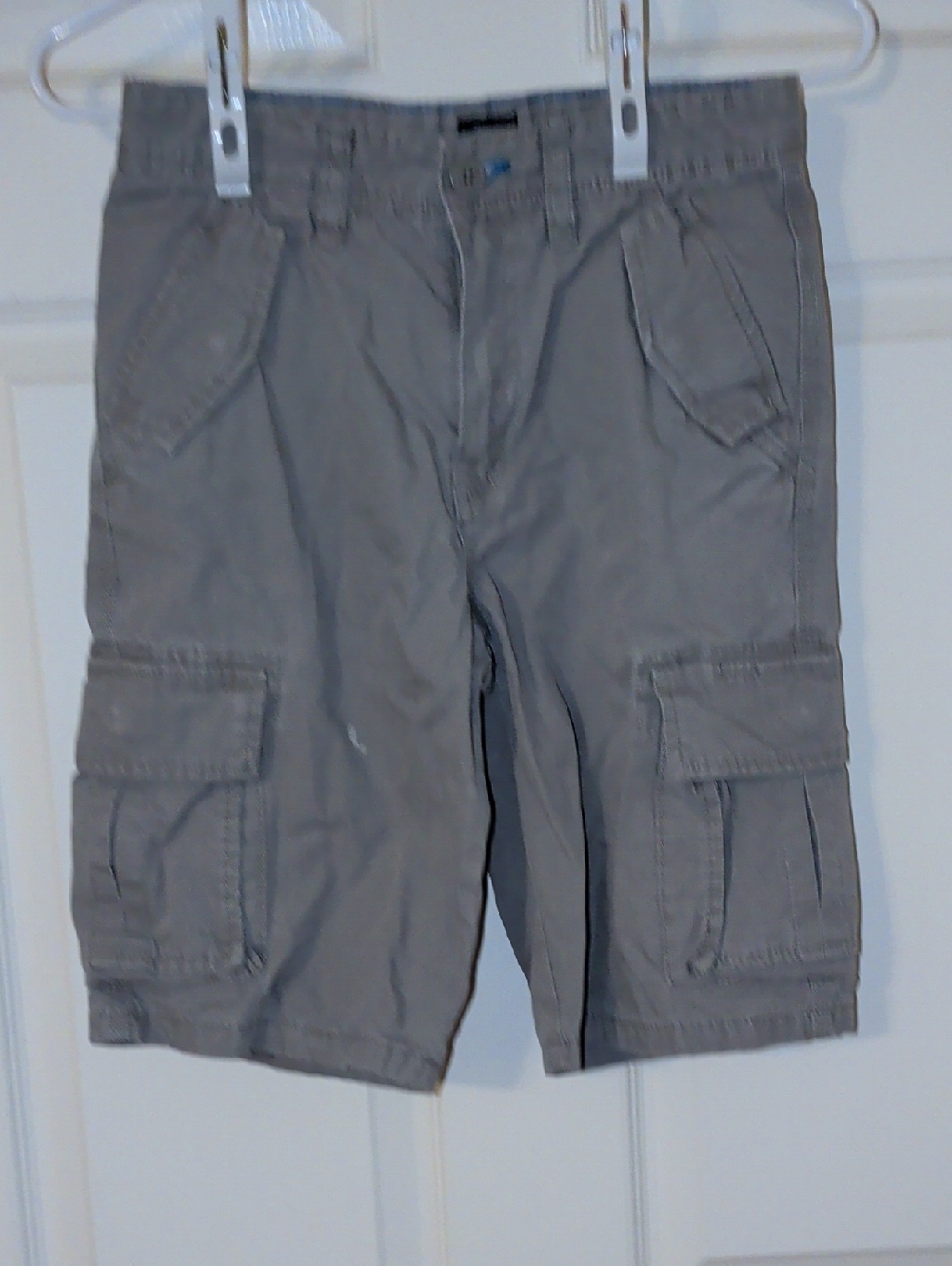 GAP Men's Light Gray Cargo Shorts